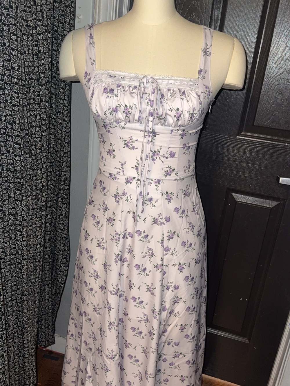 Floral Lace-Trim Milk Maid Dress in Light Lilac